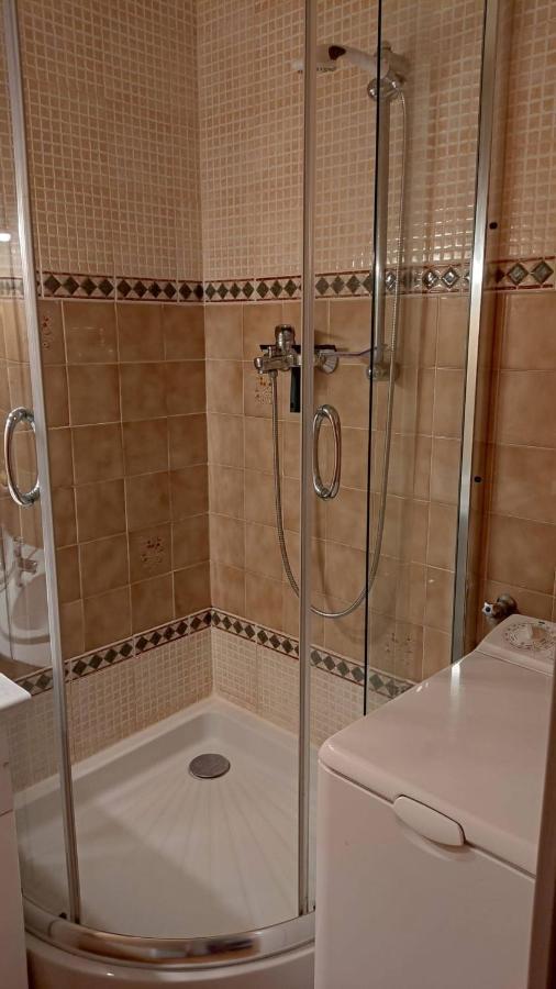 Bel Appartement Avec Piscine Proche Des Plages Сикс-Фор-ле-Плаж Екстериор снимка
