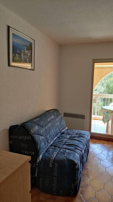 Bel Appartement Avec Piscine Proche Des Plages Сикс-Фор-ле-Плаж Екстериор снимка