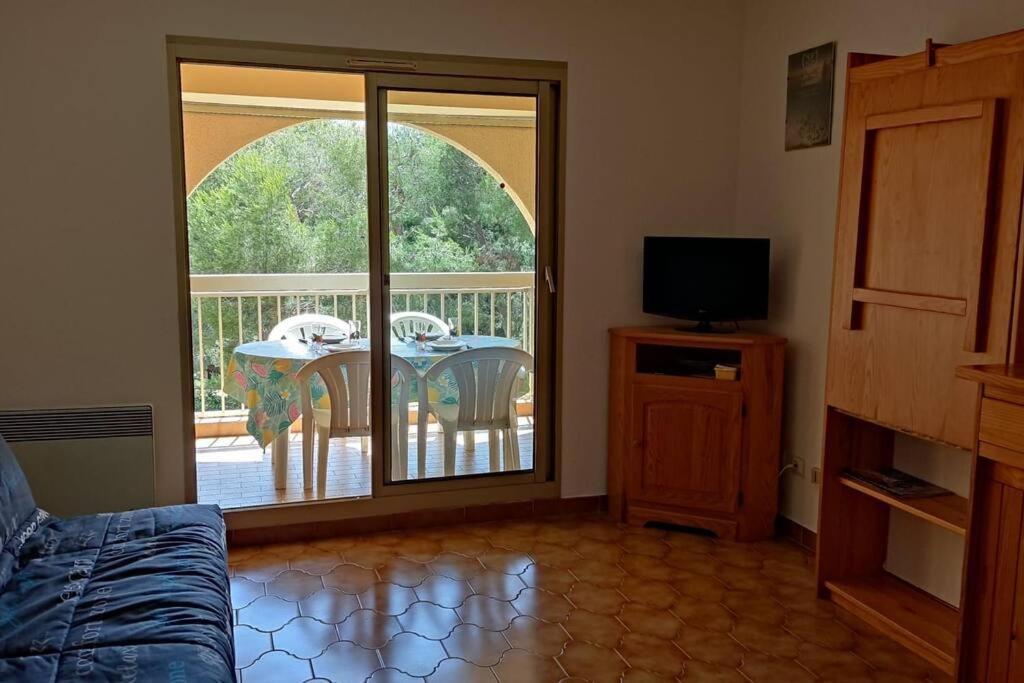 Bel Appartement Avec Piscine Proche Des Plages Сикс-Фор-ле-Плаж Екстериор снимка